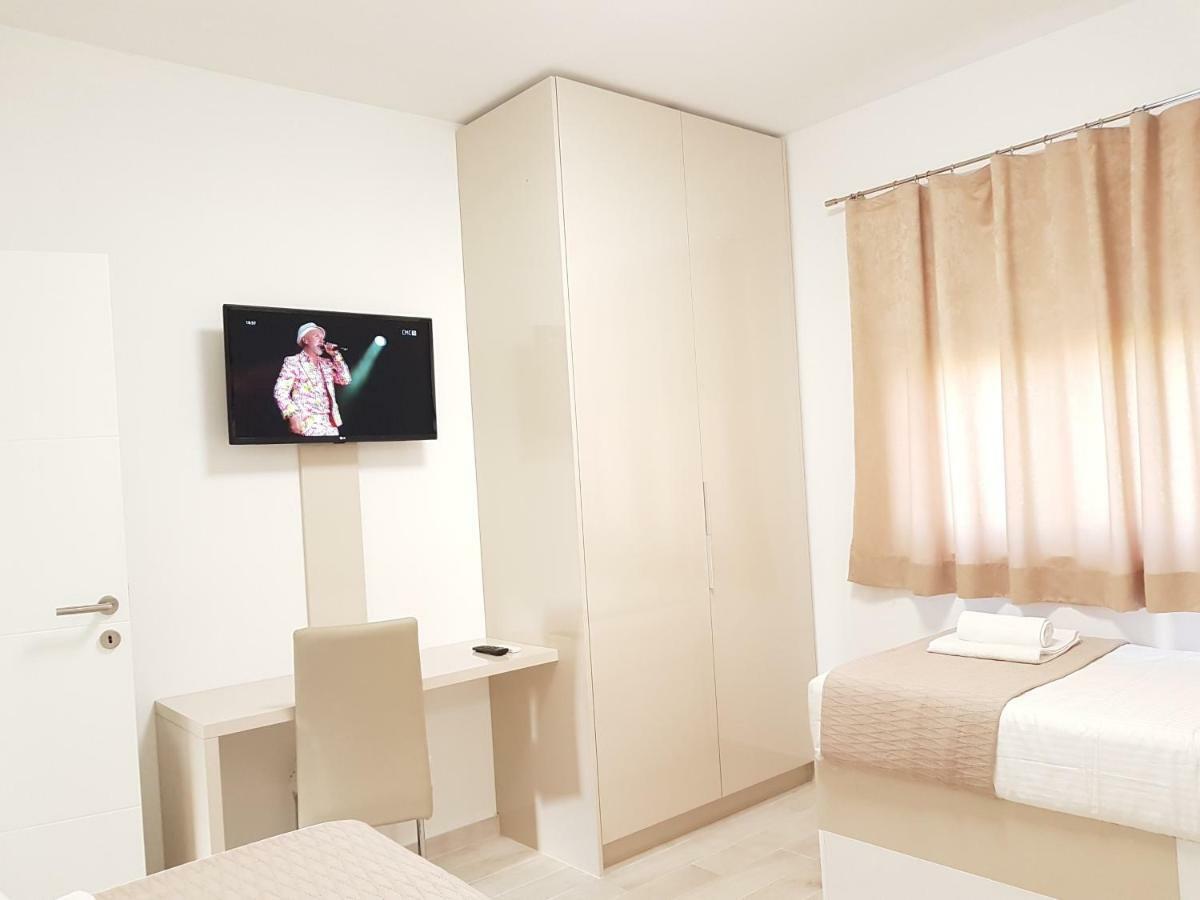 Villas Sabun - Modern House With Heated Pool ปริฟลากา ภายนอก รูปภาพ